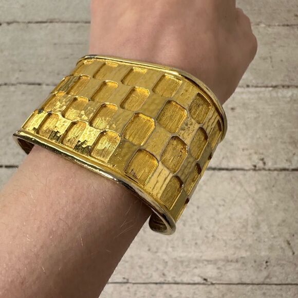 Sold - Picture 8 of 10